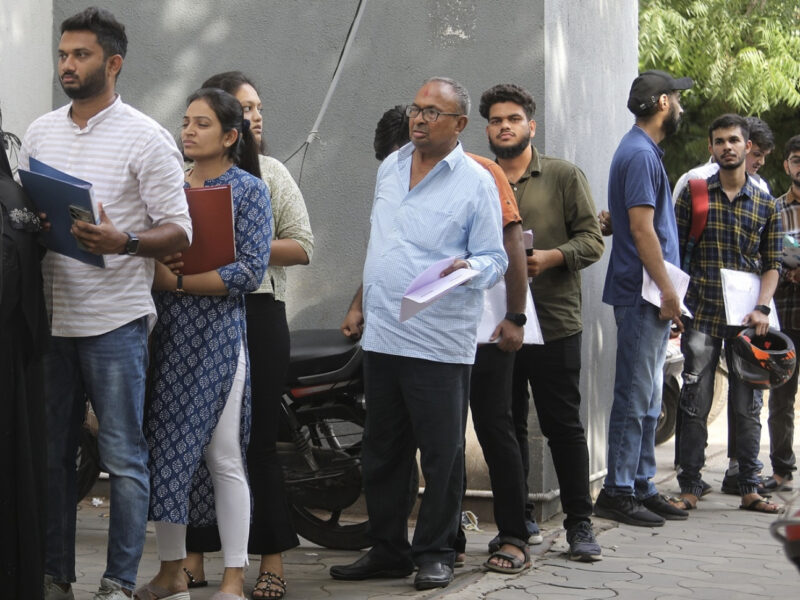 US Embassy Adds 2,50,000 New Spots For Indian Visa Appointments